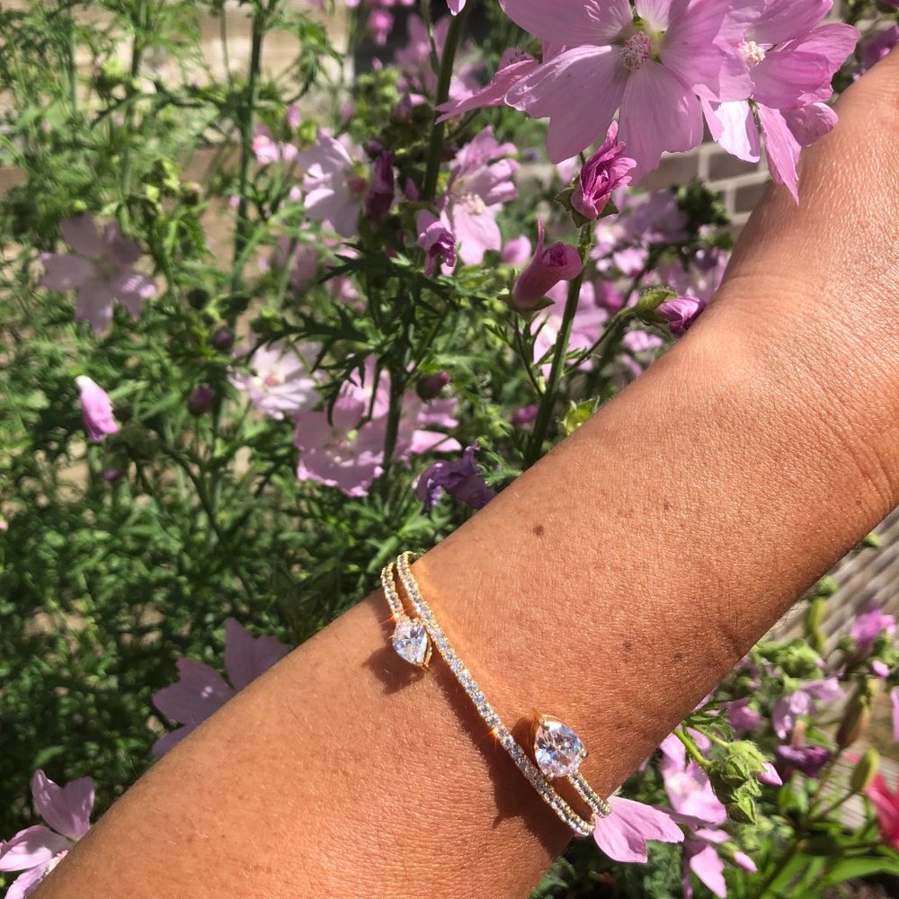 14K Gold Plated Spiral Cuff Bracelet💫 - Picture 2 of 6